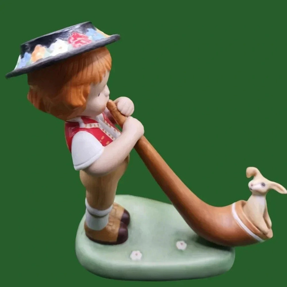 Franklin mint porcelain UN children stefan from czechoslovakia "6" tall - Picture 5 of 9